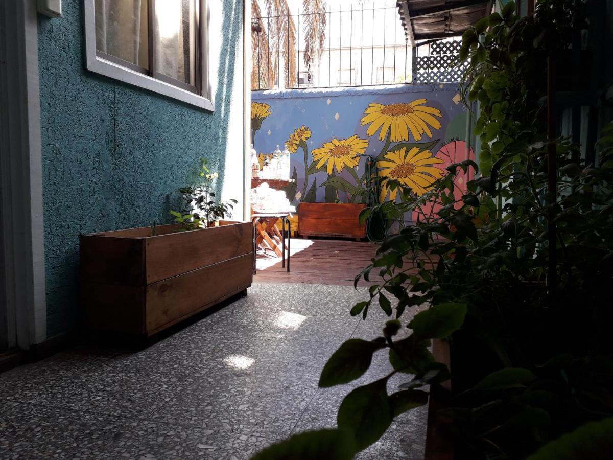 Atacama Hostel Backpackers Santiago du Chili Extérieur photo